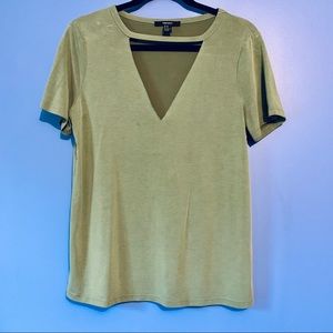 V neck soft camo green t-shirt